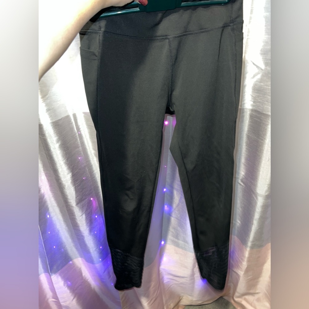 Black leggings
